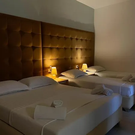 فندق Freskia 4*