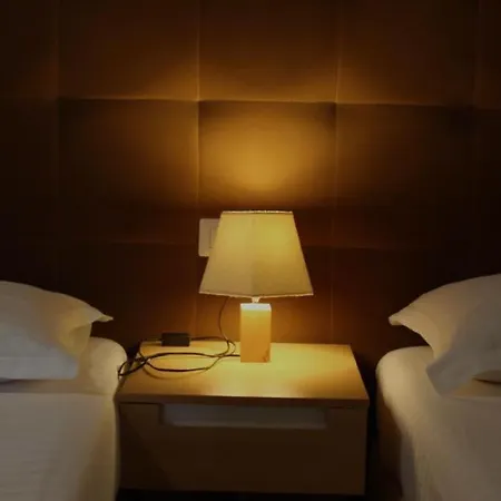 Freskia ホテル 4*