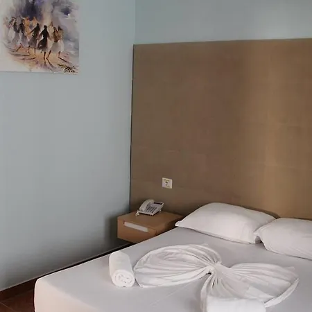 Отель Freskia Велипойе