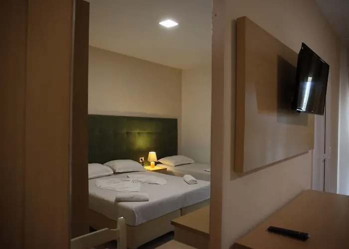 Hotel Freskia 4*
