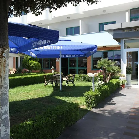 Hotel Freskia 4*