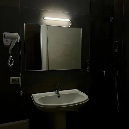 Freskia Hotel Velipojë