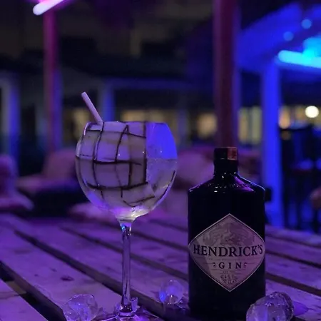 Freskia 酒店 Velipojë