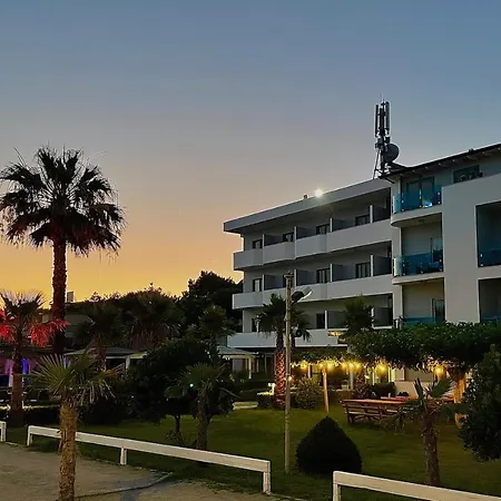 Freskia Hotel Velipojë