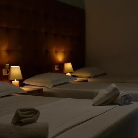 Freskia Hotel Velipojë