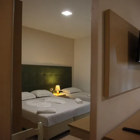 Hotel Freskia 4*