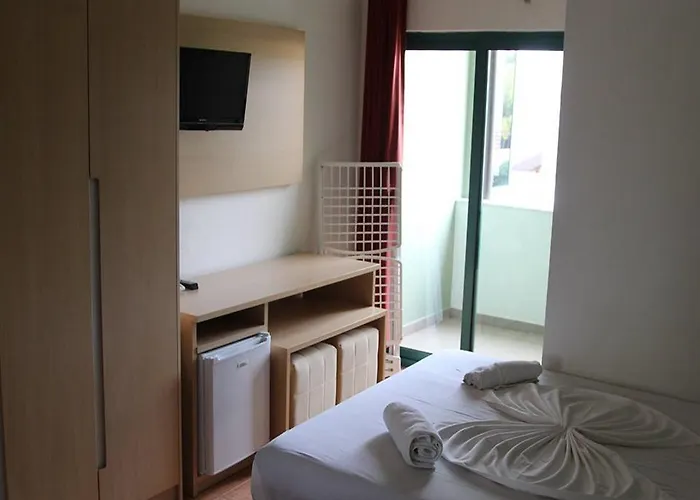 Freskia 4* Velipojë